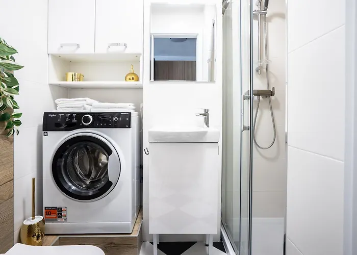 Style By Arrenda Warsaw